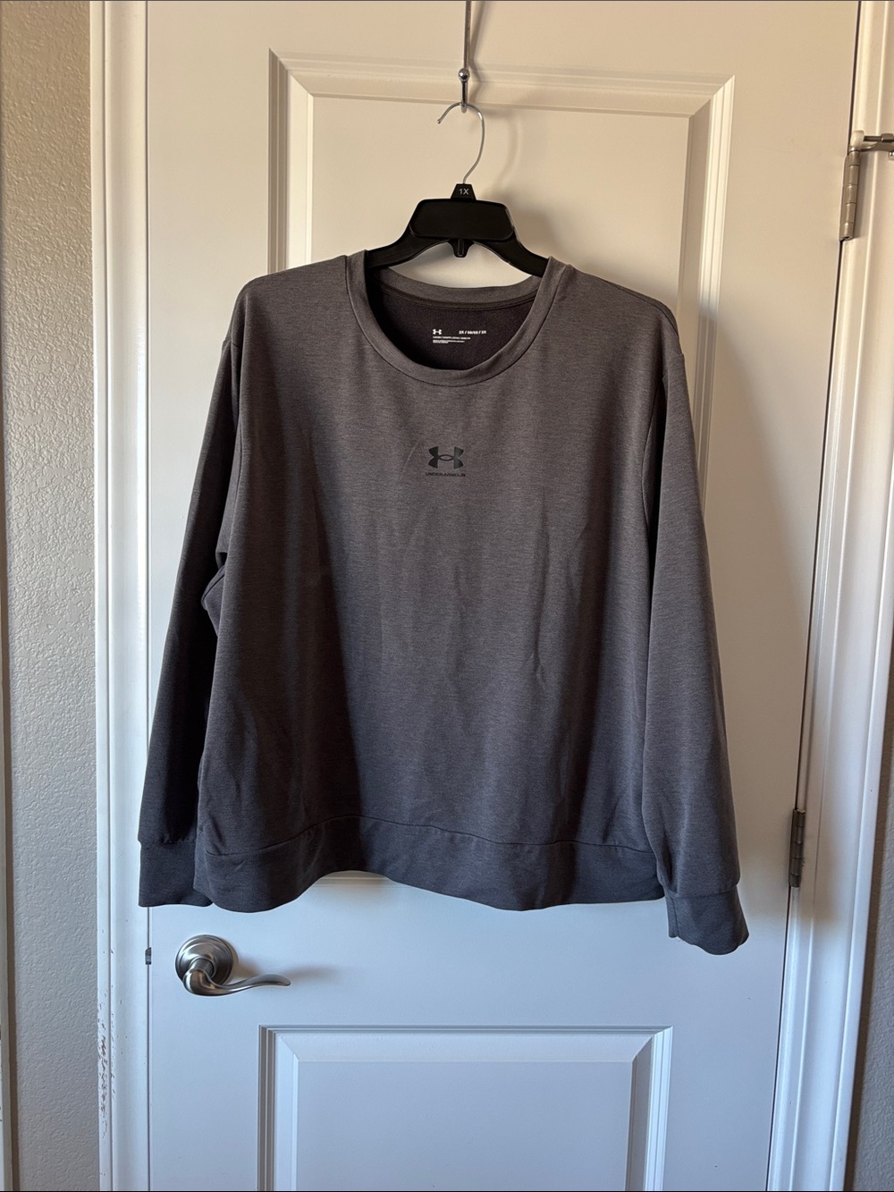 Under Armour Dark Gray Pullover Crew Sweatshirt